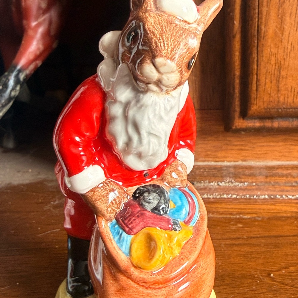Royal Doulton Santa Bunnykin Rabbit Figurine